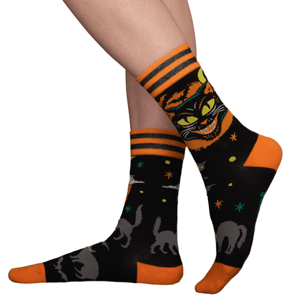 Vintage Black Cat Crew Socks model