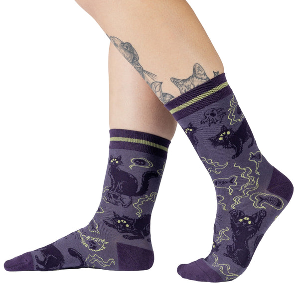 Scaredy Cats Crew Socks model left