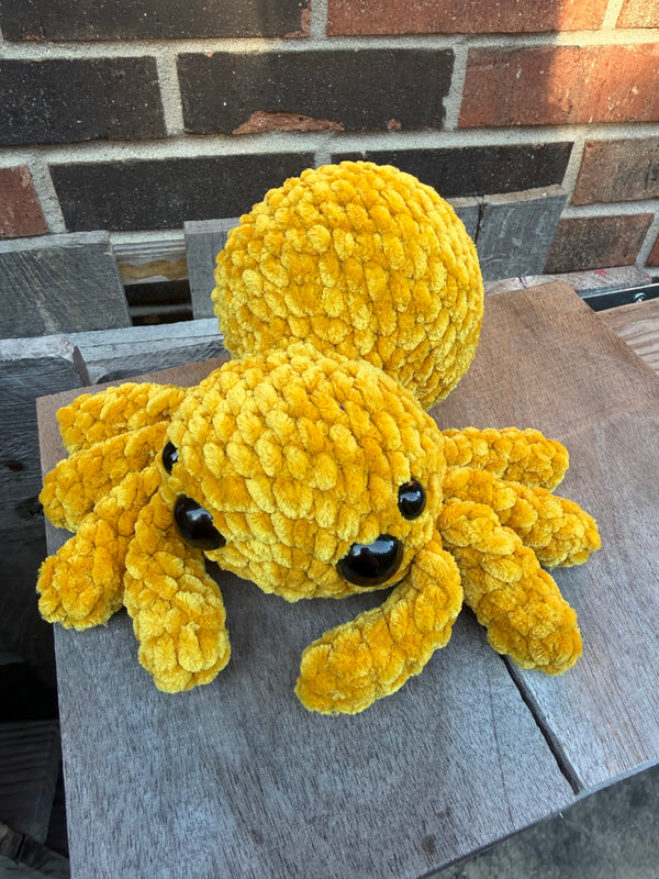 Spider Plush (Gold)